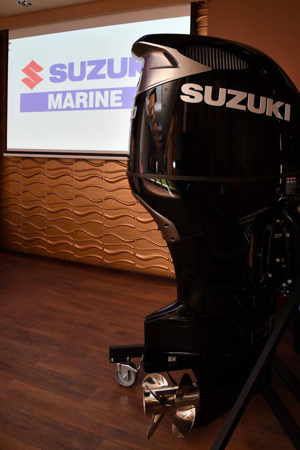 Suzuki marine premium